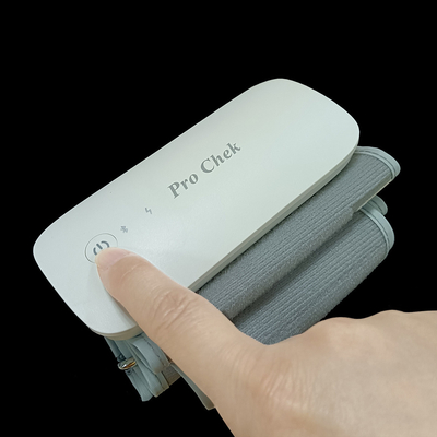 Το φορητό ψηφιακό Armband οργάνων ελέγχου πίεσης του αίματος ανώτερο CE χαρακτήρισε την καθημερινή εγχώρια χρήση